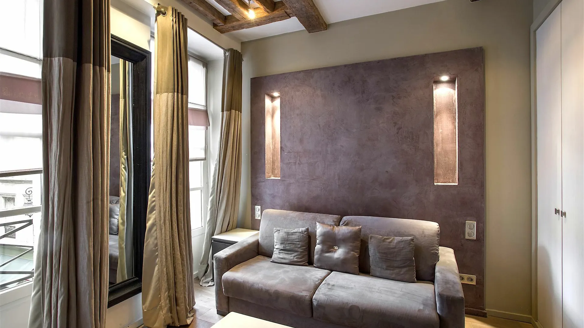 Marais Sicile Apartment Paris